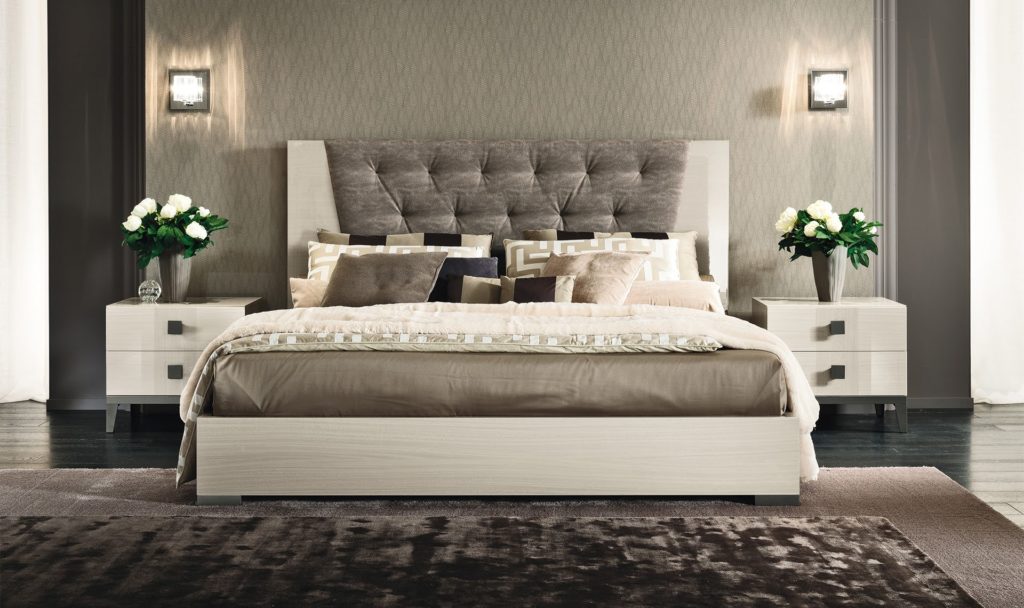 Mont Blanc Bed upholstered headboard