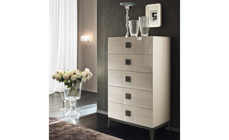 mont blanc chest of drawers